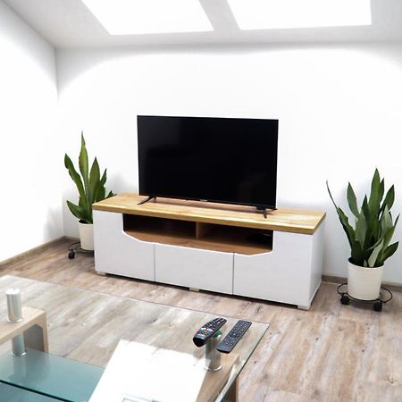 Apartament Przy Malej Panwi "I" Opole Bagian luar foto