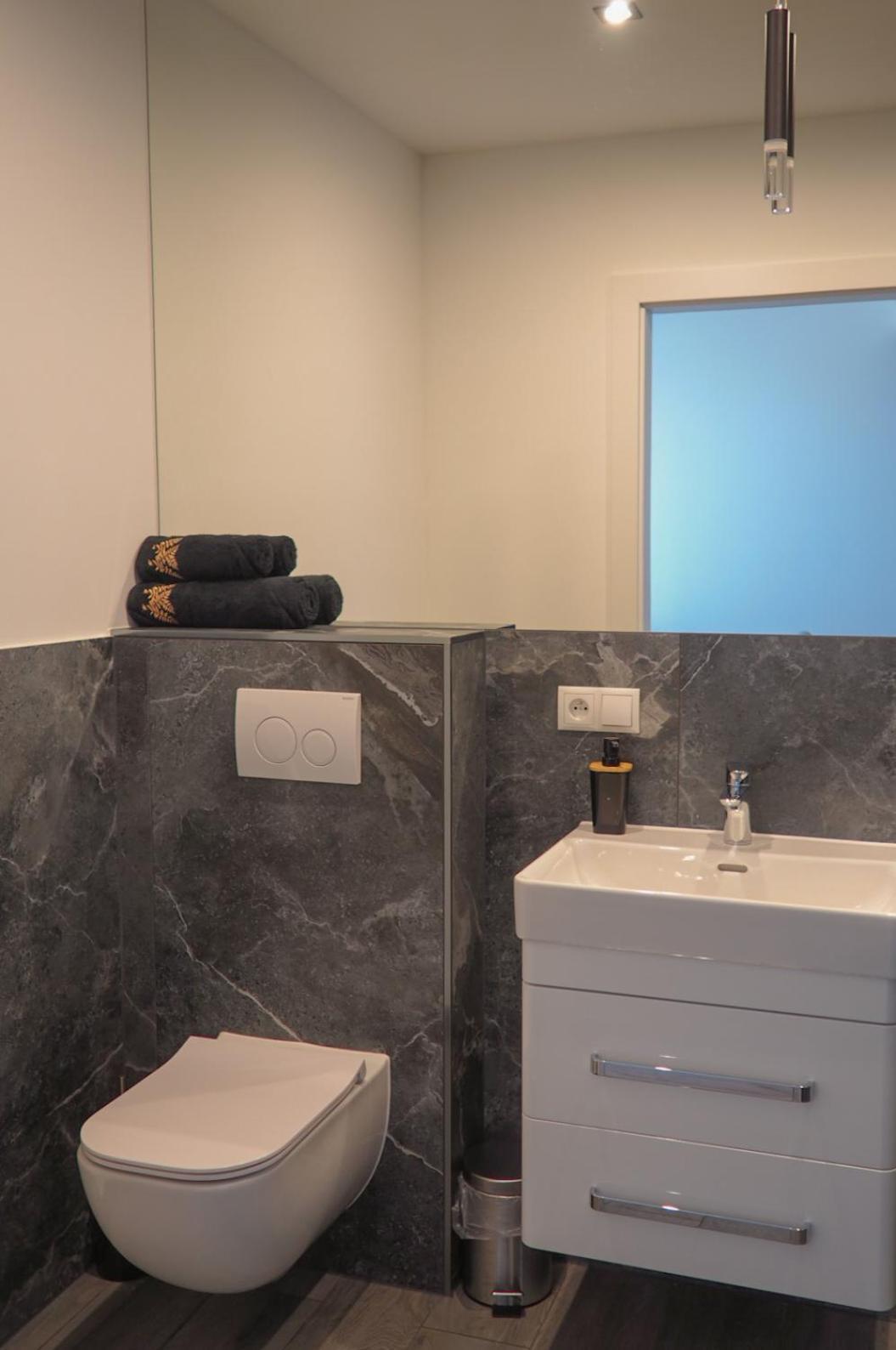 Apartament Przy Malej Panwi "I" Opole Bagian luar foto
